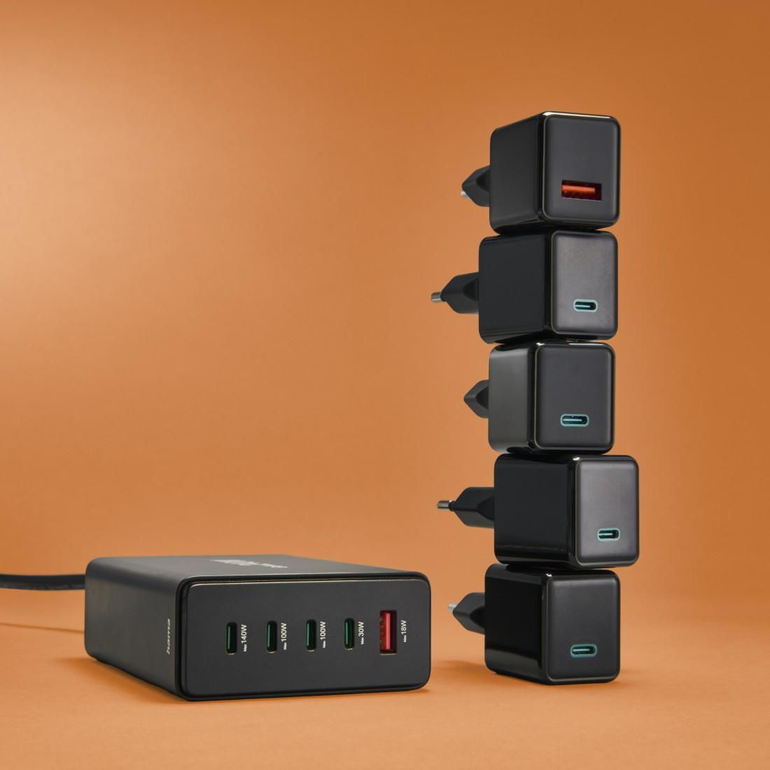 HAMA Зарядна станция 240 W, GaN, Fast Charger, 4 x USB-C, 1 x USB-A, PD thumbnail 6